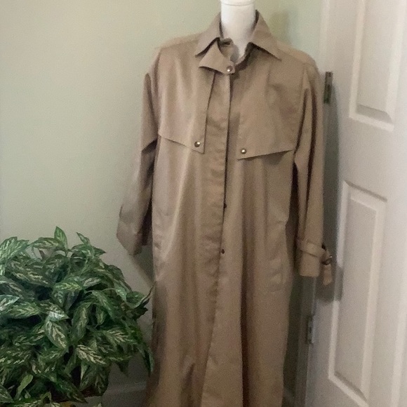 J G Hook Jackets & Blazers - ❤️J G Hook tan trench coat, size 14